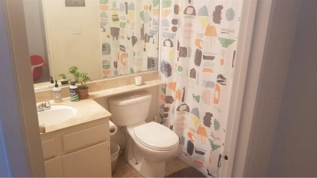 July1st- 2br2ba Koreatown/Hollywood