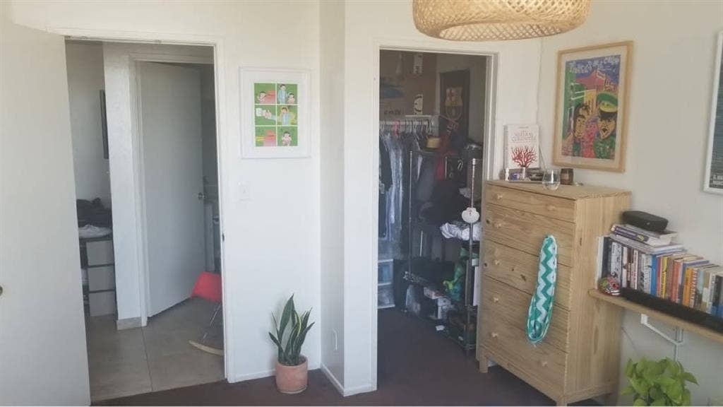 July1st- 2br2ba Koreatown/Hollywood