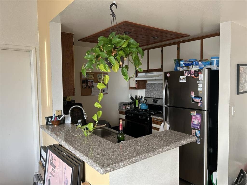July1st- 2br2ba Koreatown/Hollywood