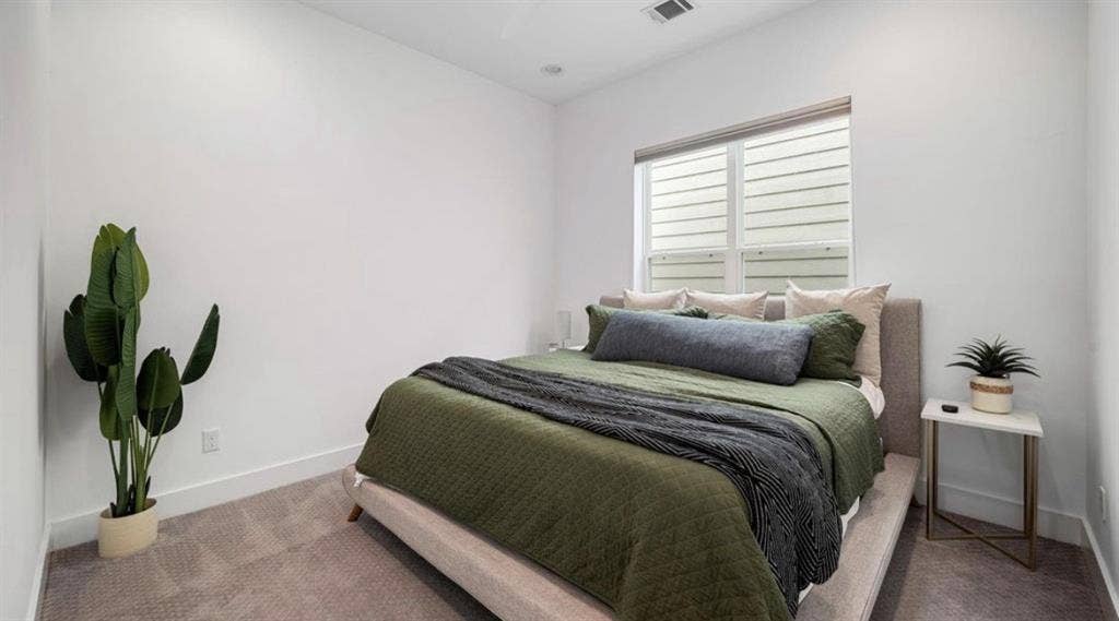 Master Bedroom for Rent