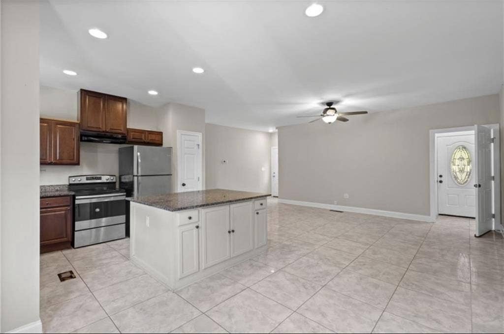 Sugar hill room