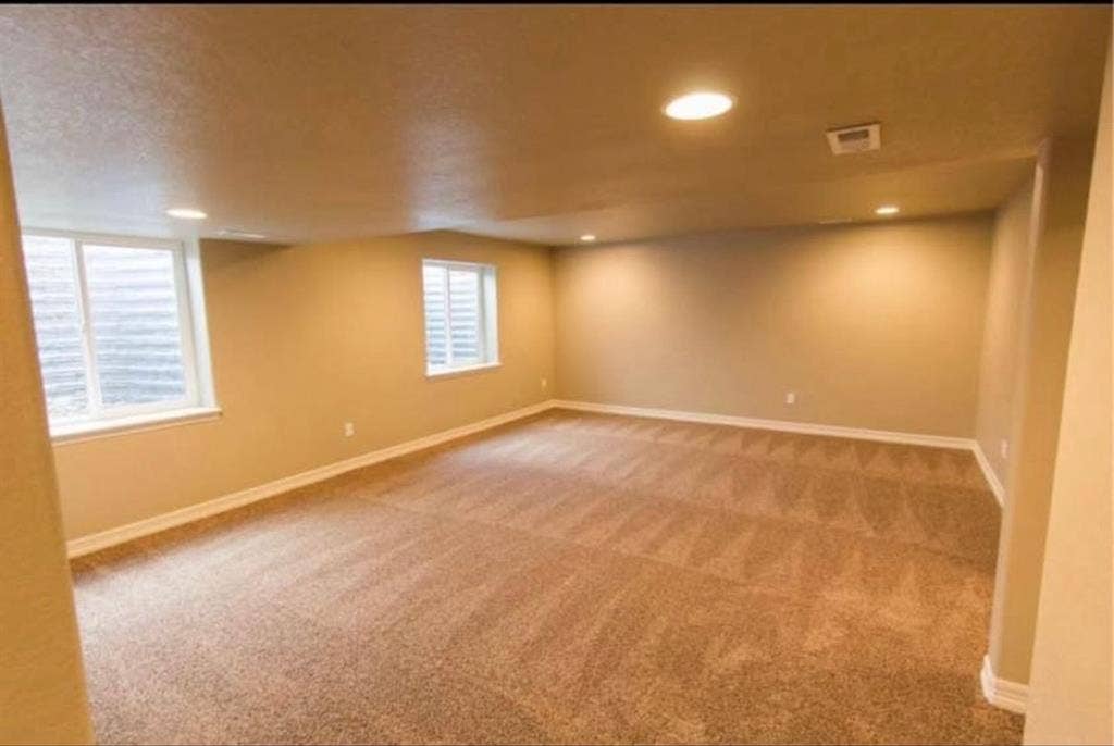 Roomate wanted