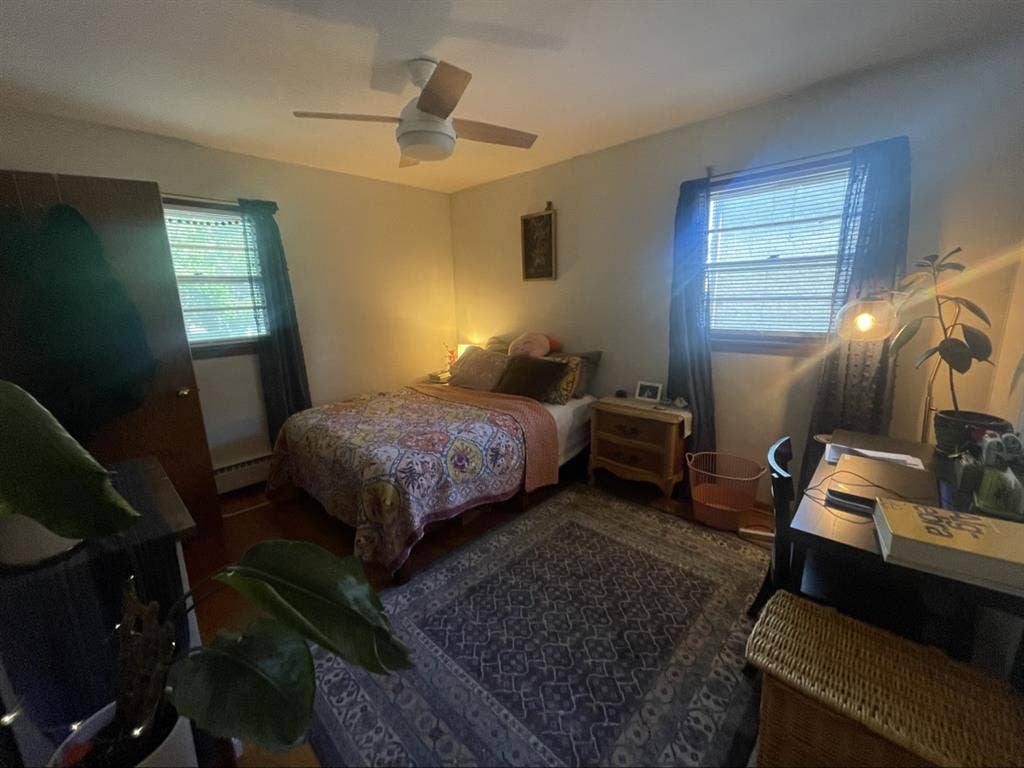 Room for rent in Eken Park!