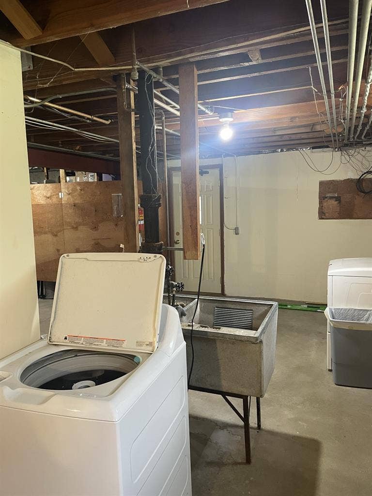 Room for rent in Eken Park!