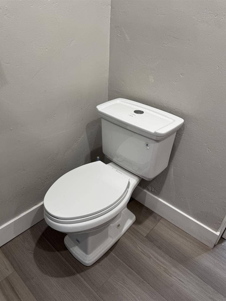 PRIVATE FURNISHED ROOM