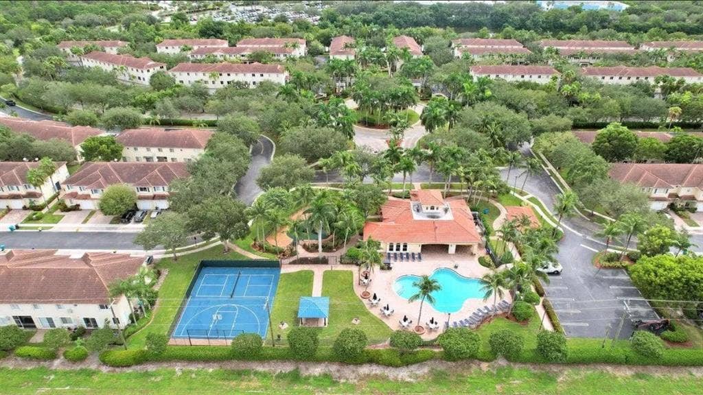 Parkside Square - Shared townhouse