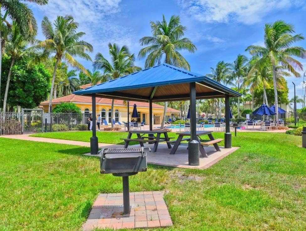 Parkside Square - Shared townhouse