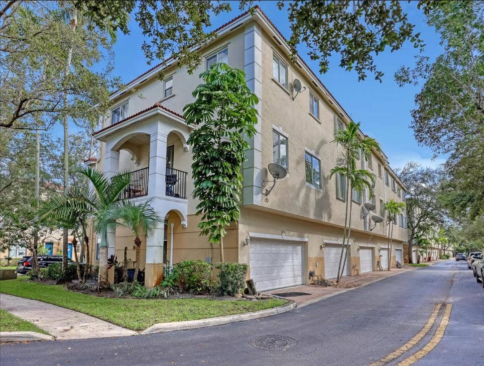 Parkside Square - Shared townhouse