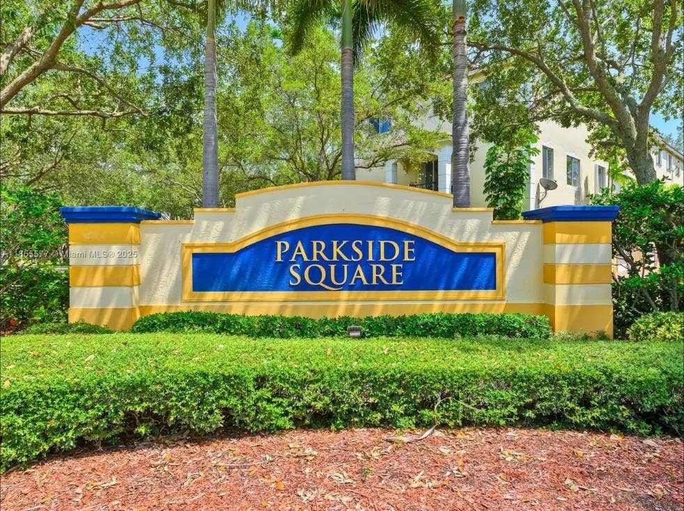 Parkside Square - Shared townhouse