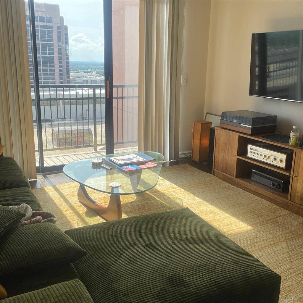 14th Floor apartment Midtown Dallas