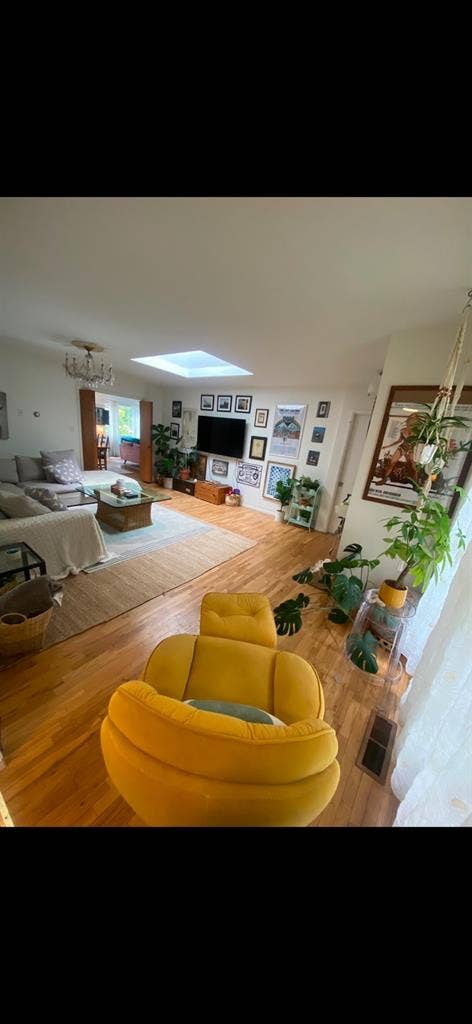 BIG BRIGHT MANHATTAN BEACH HOUSE