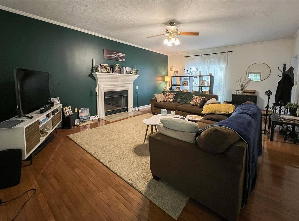 Private Basement Room & Bath