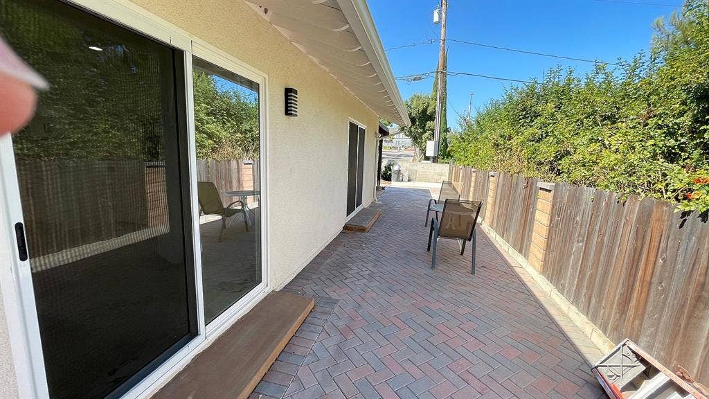 Private 1BR in La Mirada Location