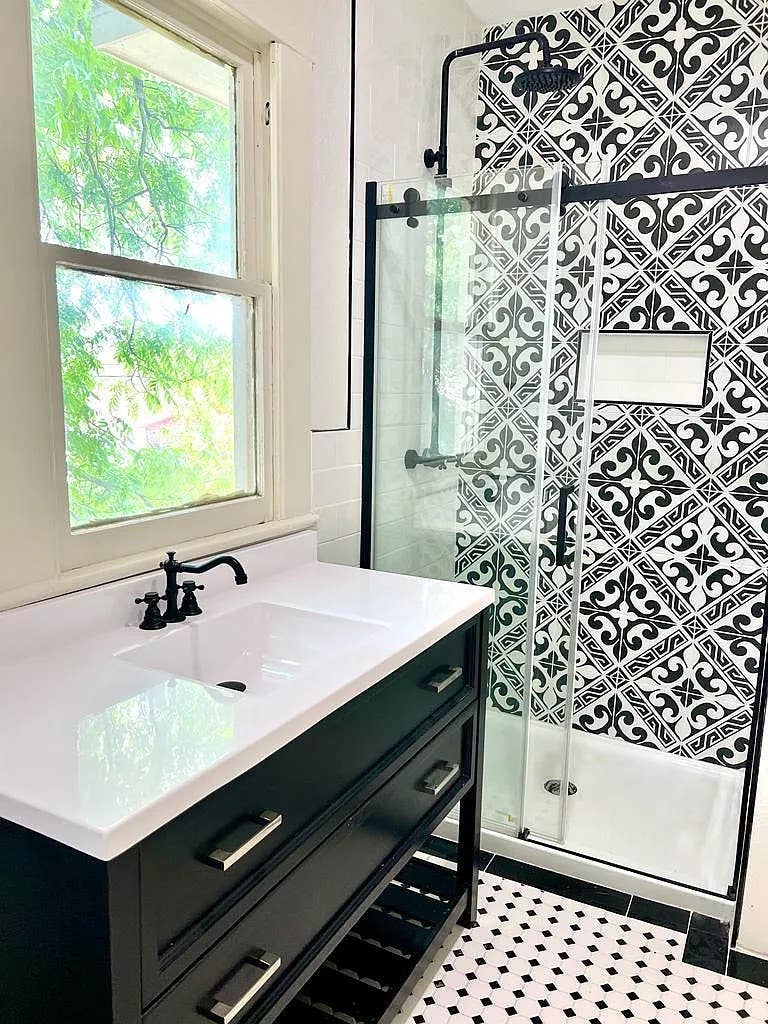 3 rooms available near Downtown