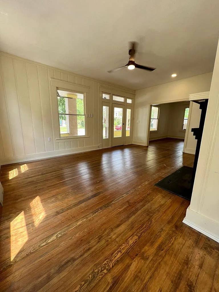 3 rooms available near Downtown