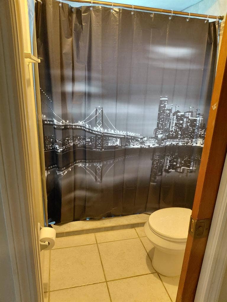 Room for Rent Available Now