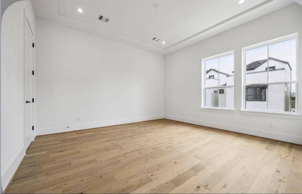 Rooms for Rent in Townhome