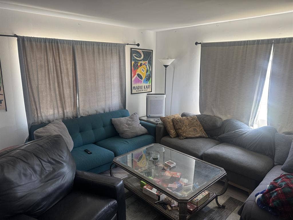 3B2B UNIT W/ KITCHEN, WASHER-DRYER