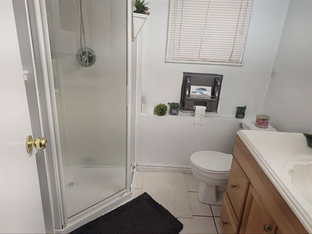 Fully Furnished 2 BR near Langara