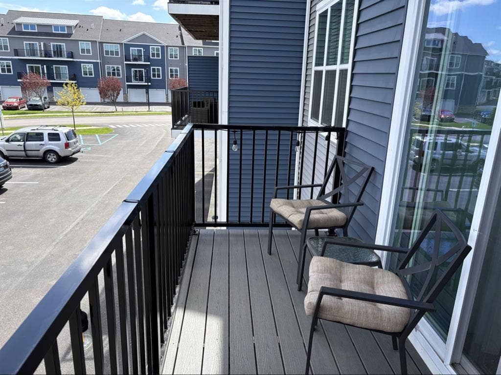 Roommate Wanted (Girls only)