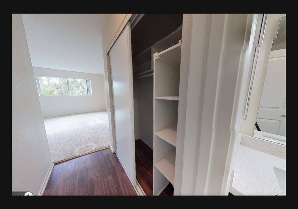 Large Suite in 2-bed Apt - Pasadena