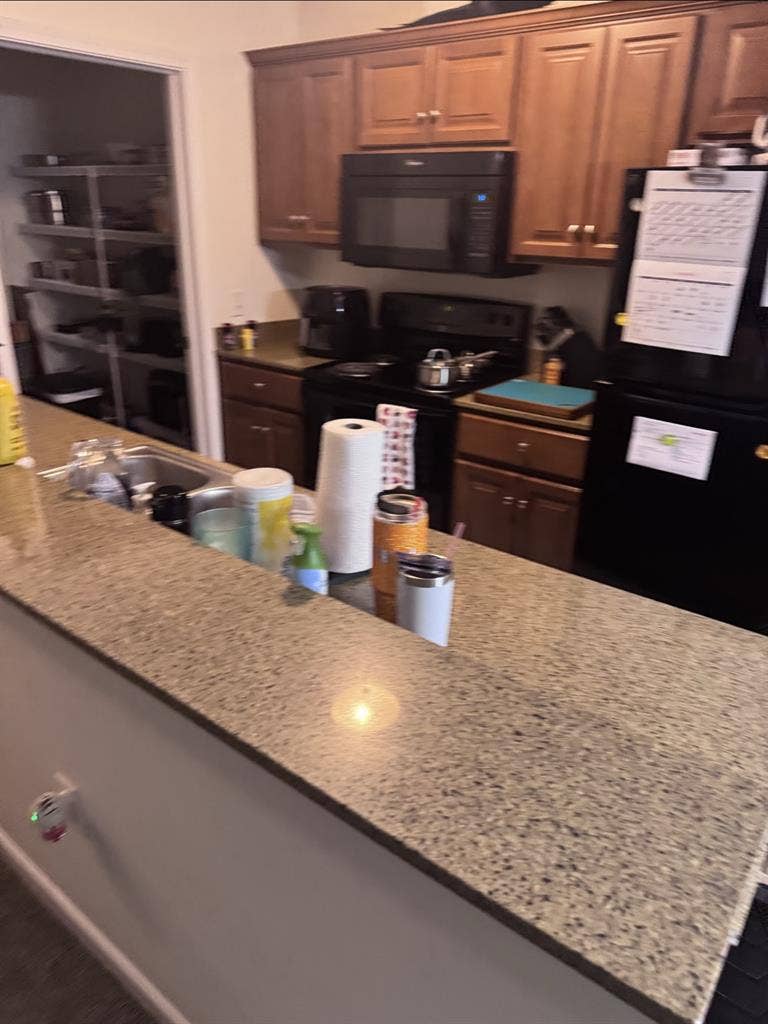 Looking for a roomate