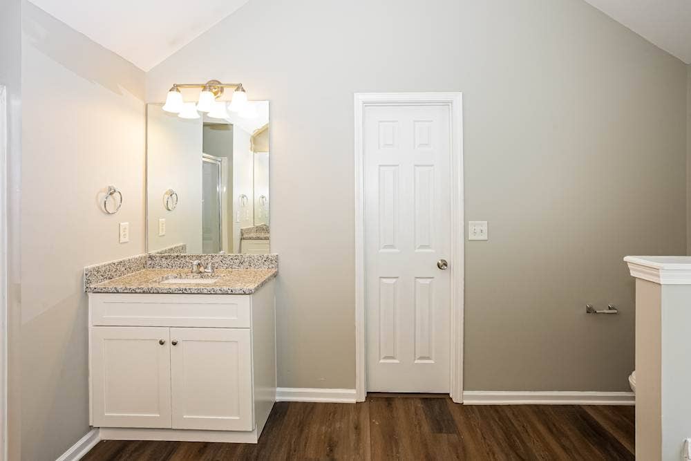 Room for Rent!