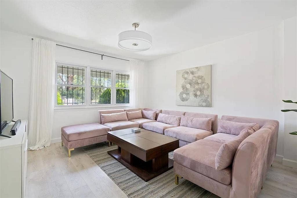 Private Room | BedStuy Townhouse