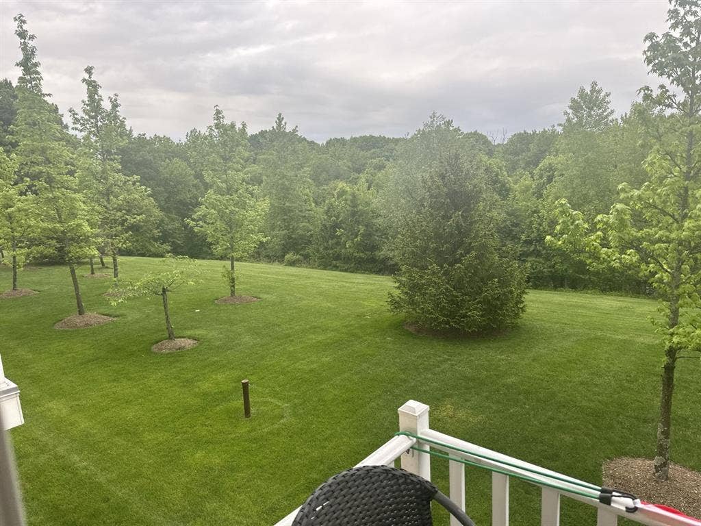 Newer condo upscale community