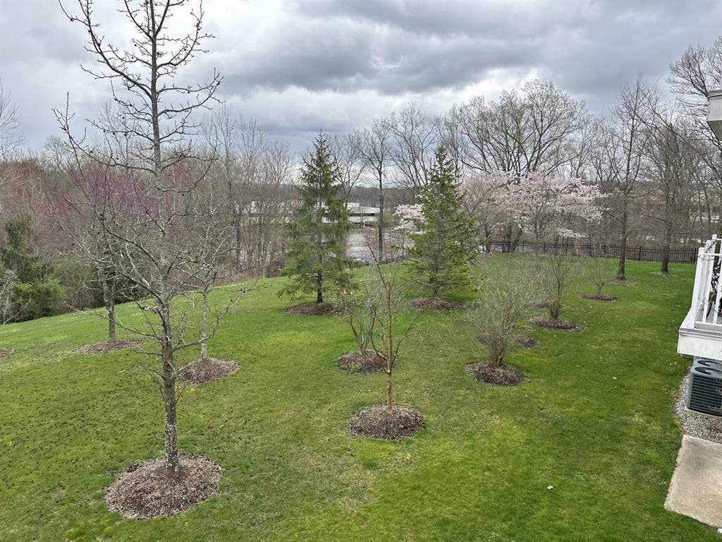 Newer condo upscale community