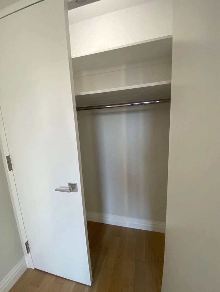 High-End Midtown Manhattan Living