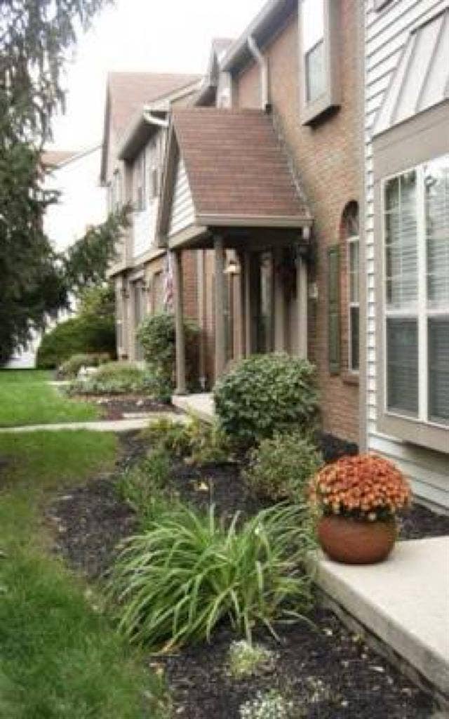 1 private bedroom av June 1st