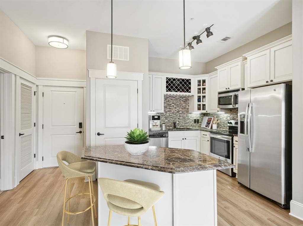 Entire 2B/ 2B unit for sublease.