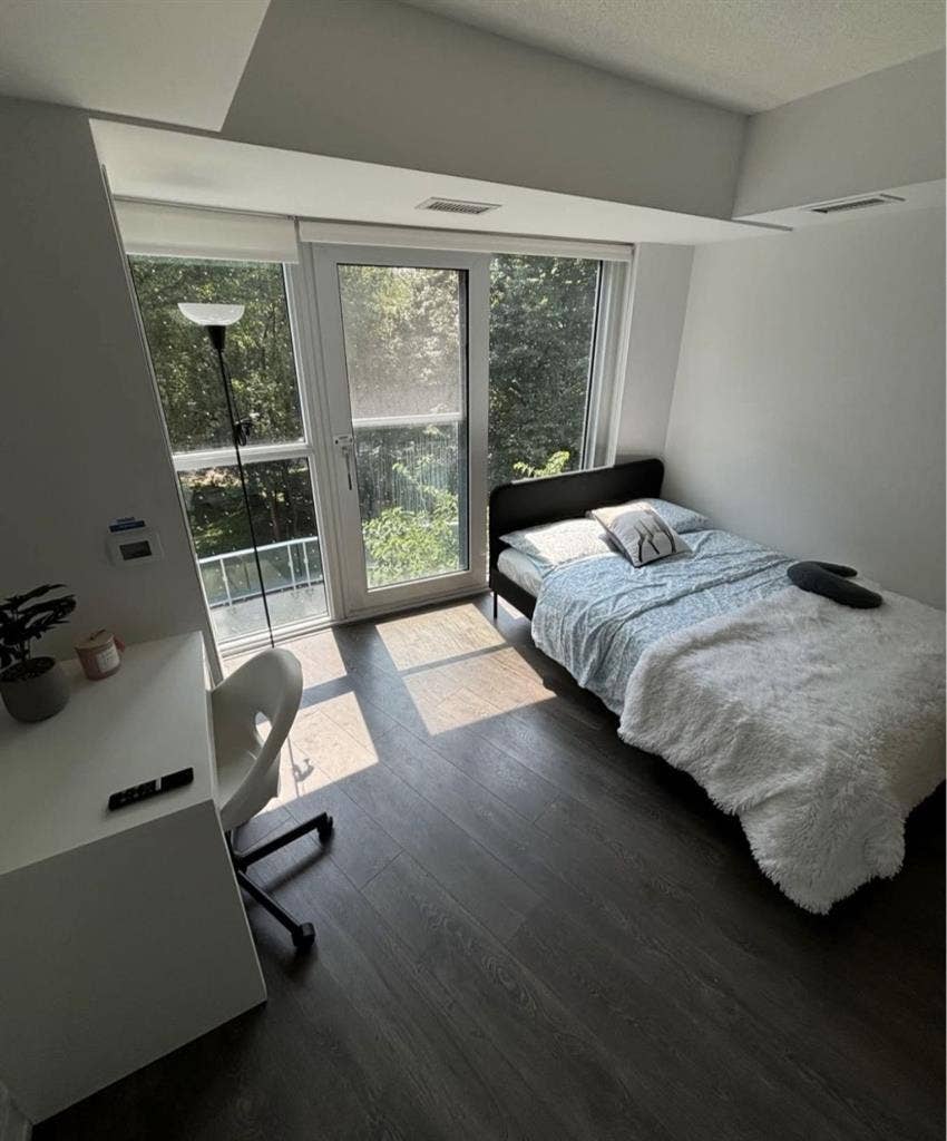 Sublet Available in DT Toronto