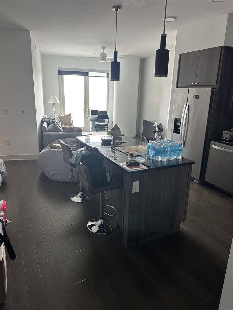 Downtown Luxury Private Room/Bath