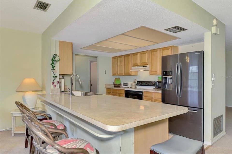 PRIVATE ROOM/SHARE HOUSE