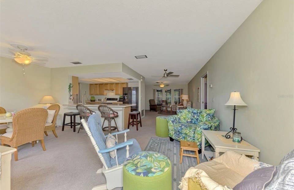 PRIVATE ROOM/SHARE HOUSE