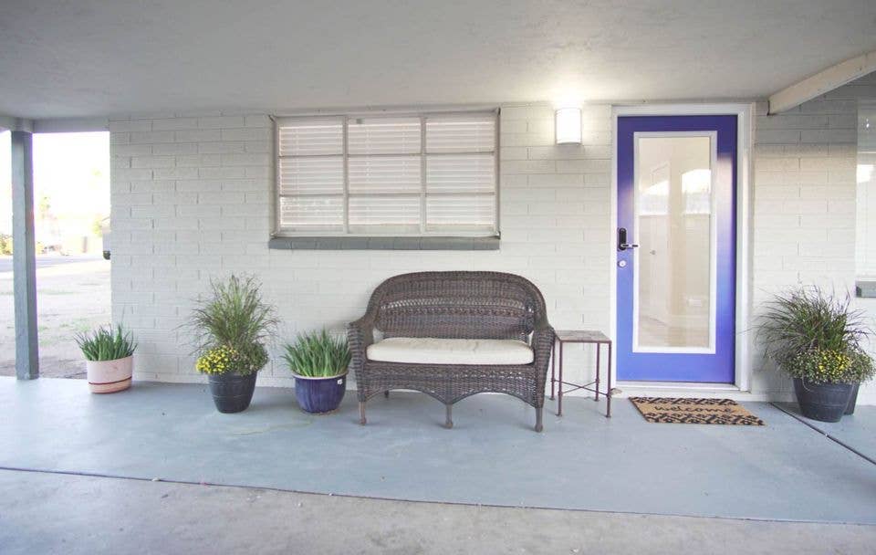 PRIVATE FURNISHED ROOM – $950/MONTH