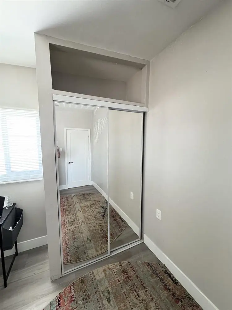 PRIVATE FURNISHED ROOM