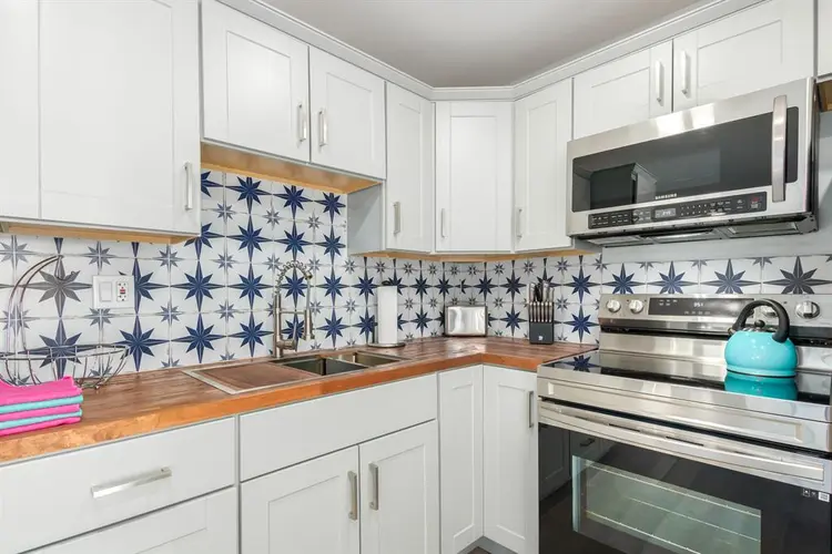 PRIVATE FURNISHED ROOM $755/MONTH