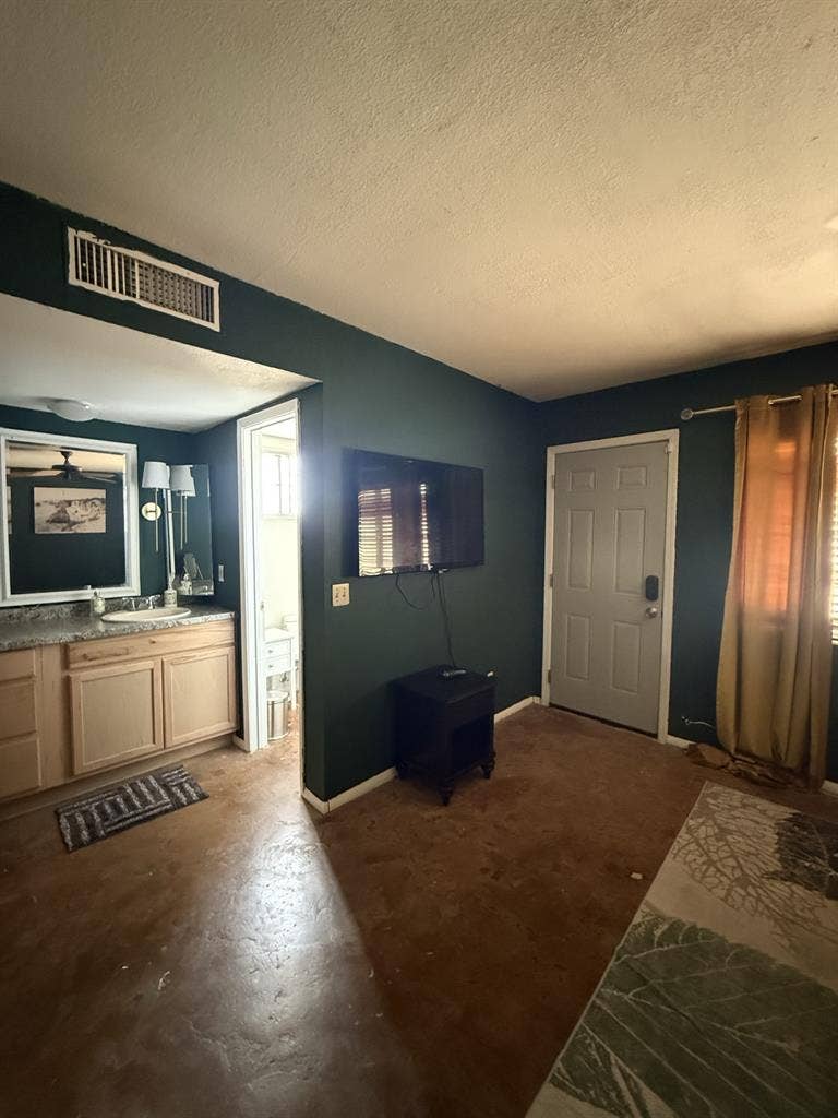 Master Bedroom in South Mountain