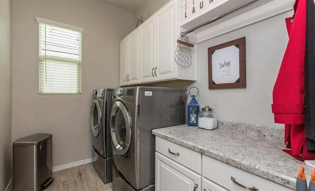 Master Bedroom Suite in Gilbert!