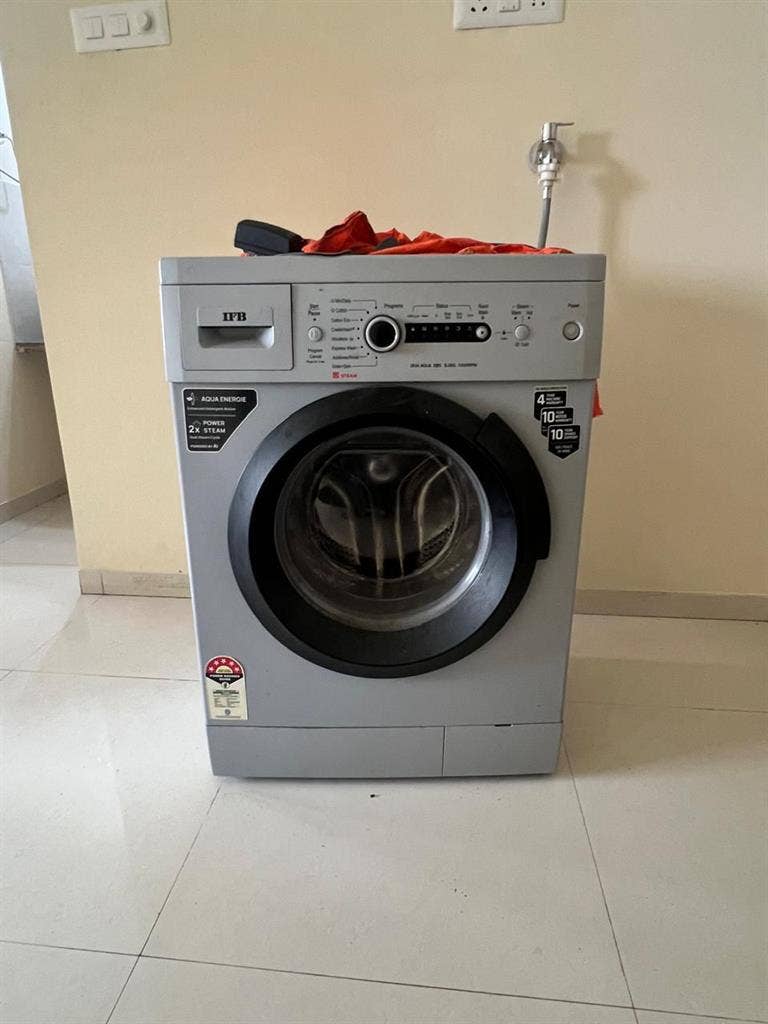 Looking for female flatmates