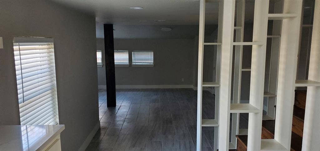 One room with closet