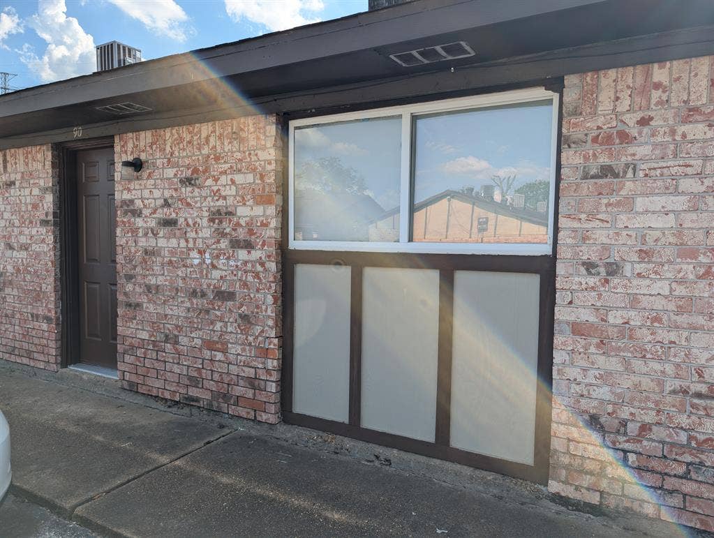 Looking for Roommate