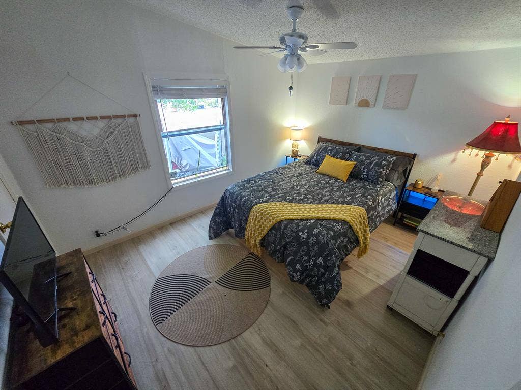 1 Bedroom 1 Bathroom For Rent