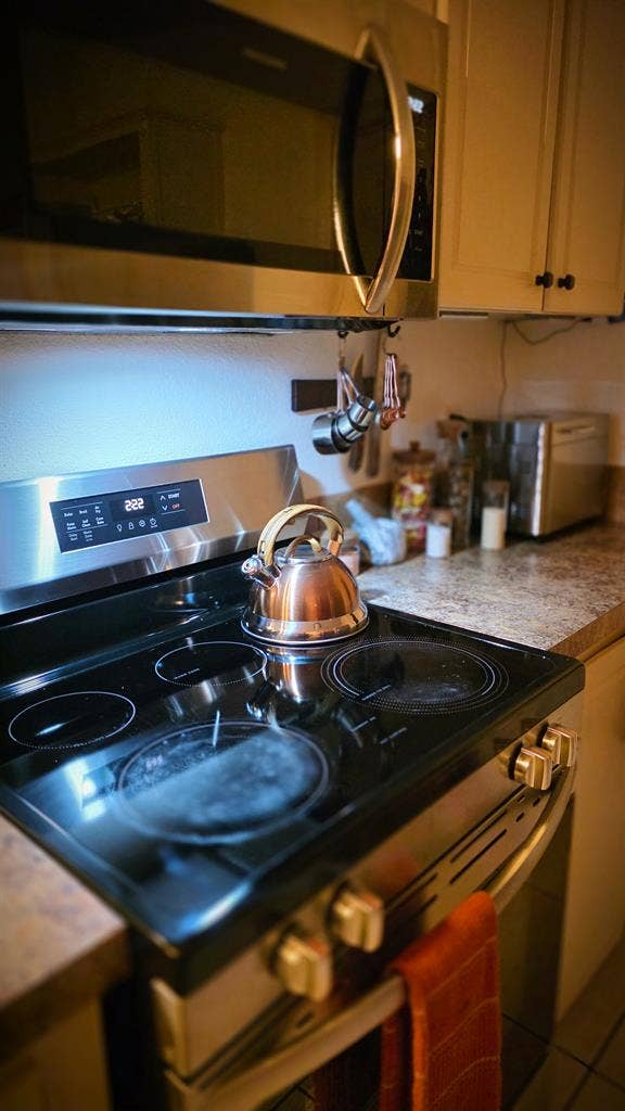 1 Bedroom 1 Bathroom For Rent