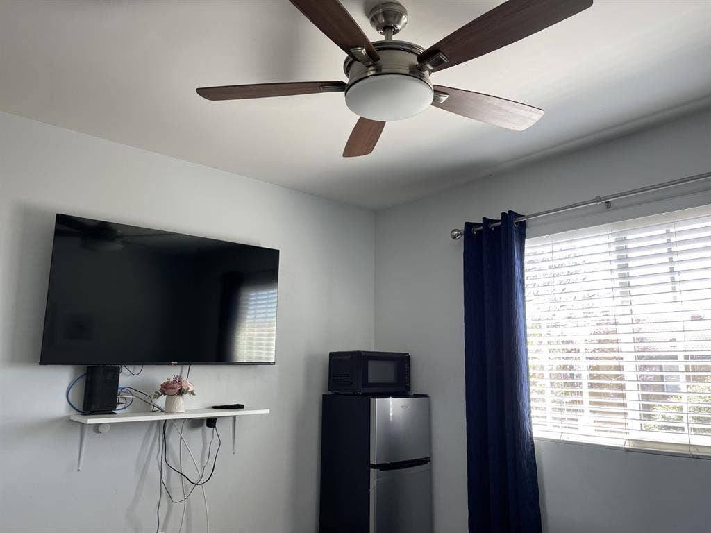 Furnished room for rent