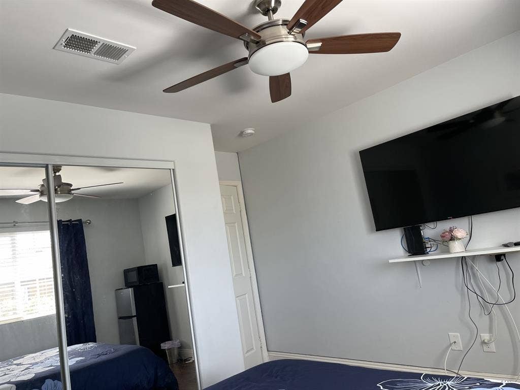 Furnished room for rent