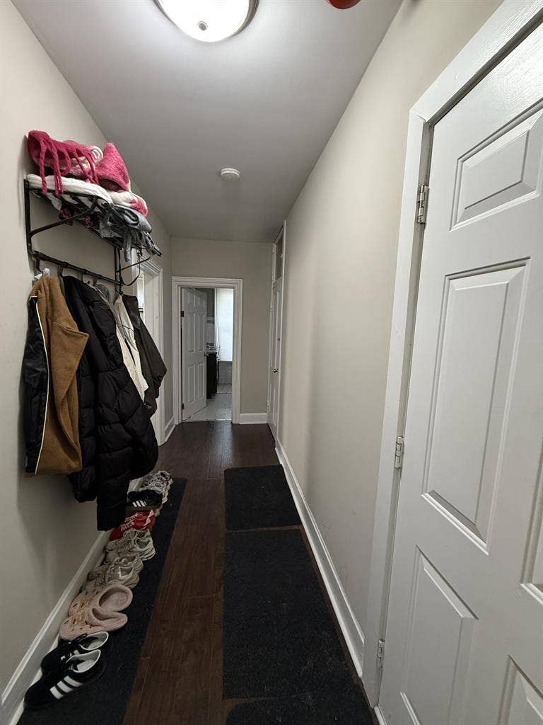 $700 Private Room Downtown Hinsdale